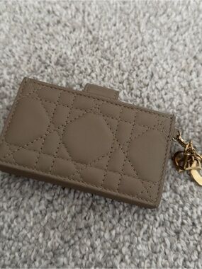 Lady Dior card holder